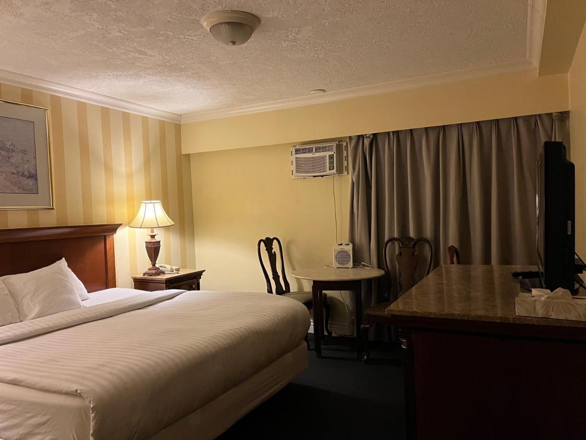Island Travel Inn Вікторія Екстер'єр фото