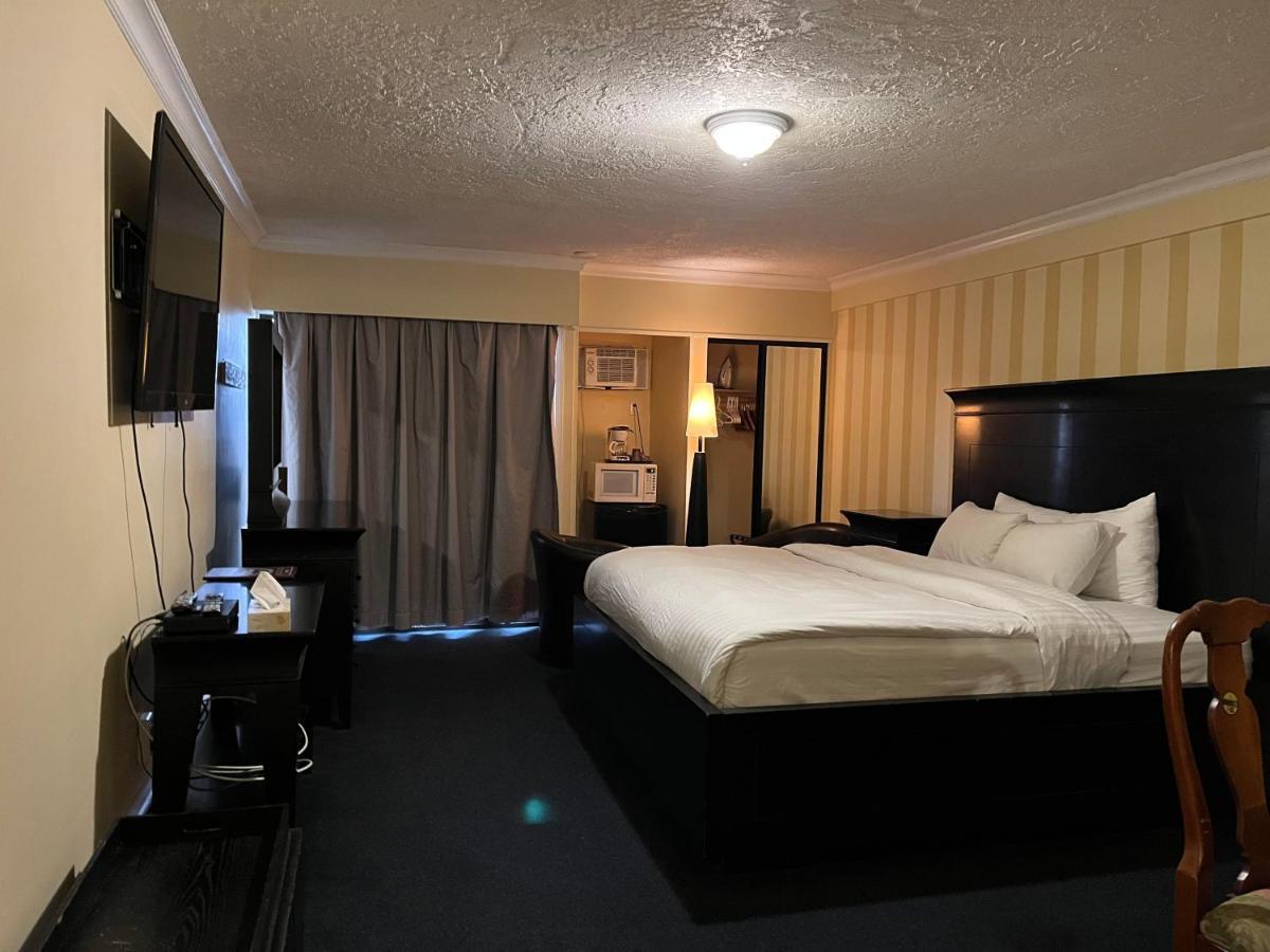 Island Travel Inn Вікторія Екстер'єр фото