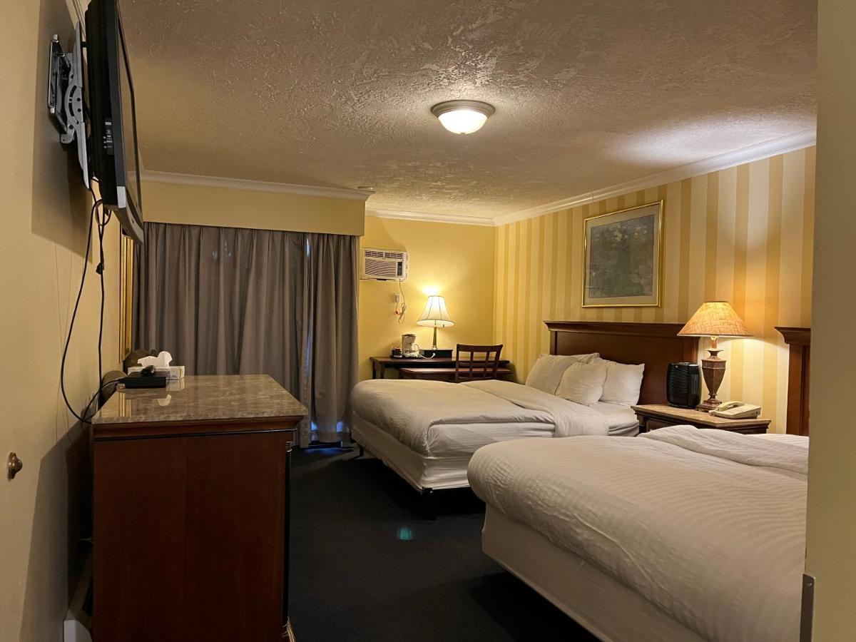 Island Travel Inn Вікторія Екстер'єр фото